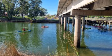 Travesía solidaria y autoconvocada de kayaks