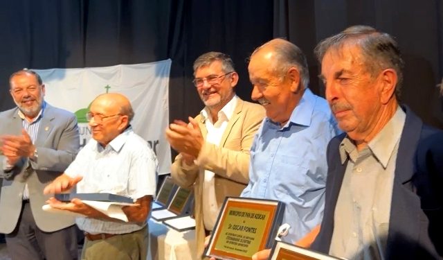 Emoción! Carlos Cedrés, Oscar Fontes y Rufino Martínez declarados «Ciudadanos Ilustres» de Pan de Azúcar