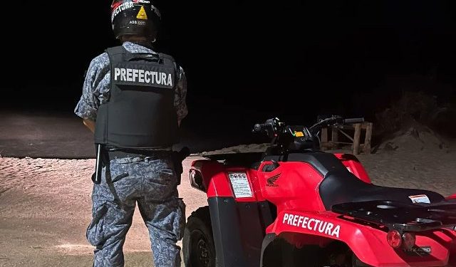 Prefectura halló un cuerpo sin vida que podría tratarse del joven ahogado en Salinas; en otro caso, buscan a un hombre que naufragó en el río Santa Lucía