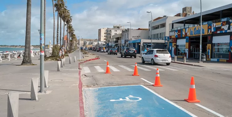 Dictan taller de inclusión, buen trato y accesibilidad turística; este martes en Piriápolis, miércoles en Punta del Este