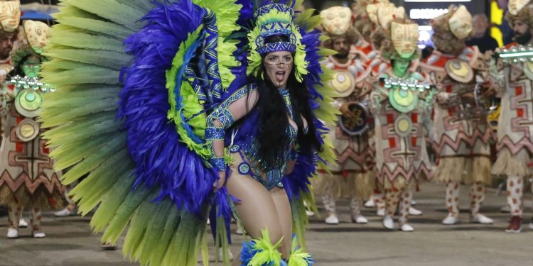 Desfile de carnaval en Maldonado pasó para este martes, 4 de marzo, en iguales condiciones