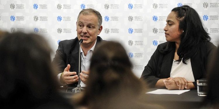 Educación reafirma compromiso de enseñanza en derechos humanos