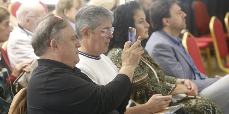 Conversatorio sobre salud mental reunió a organizaciones y referentes locales