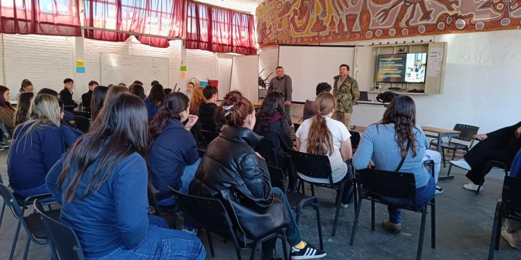 IDM promueve la visita de jóvenes a la Ciudad Universitaria