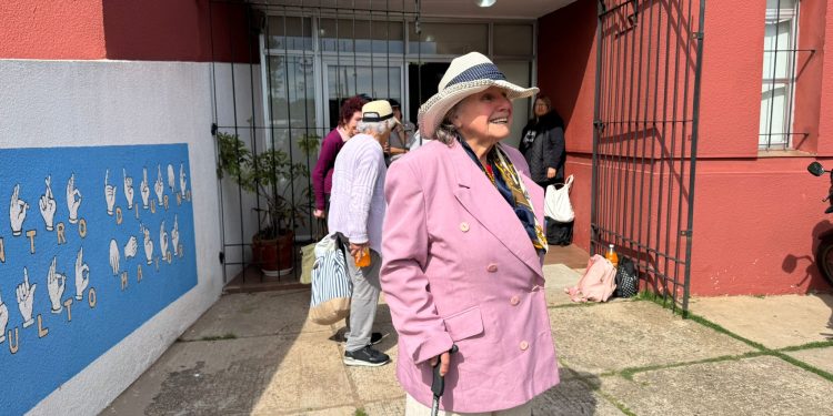 Alrededor de 40 adultos mayores se sumaron a un nuevo paseo del Programa de Turismo Social en Maldonado