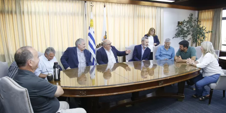 IDM firmó acuerdo marco con Facultad de Veterinaria