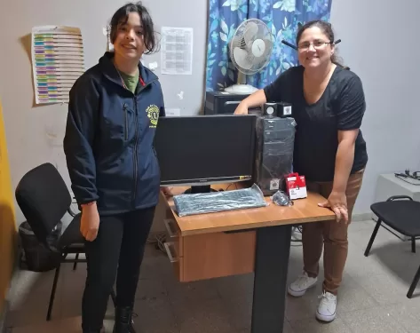 Club de Leones Piriápolis donó equipamiento informático a la Comisaría Especializada en Violencia Doméstica y Género