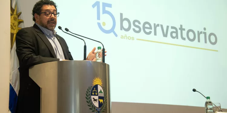 Sánchez: Los funcionarios públicos son clave para sostener las políticas públicas