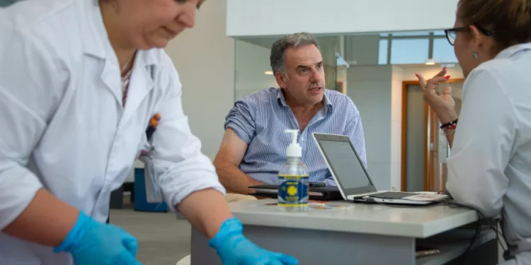 Unas 20.000 personas se vacunaron contra el sarampión, destacó Lustemberg