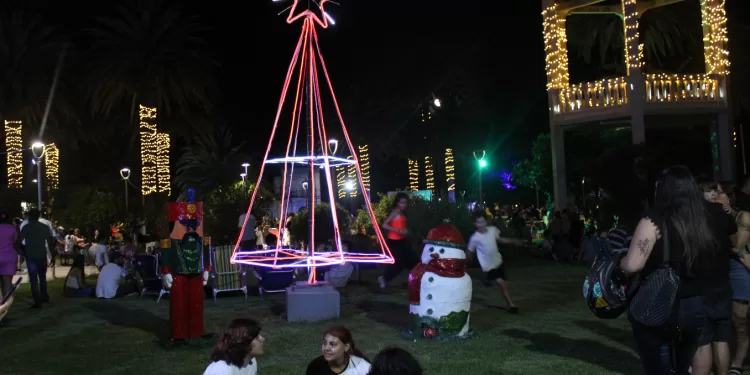 Pan de Azúcar enciende árbol de Navidad el viernes 19 de diciembre