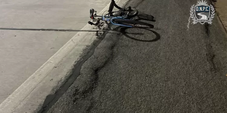 Siniestro de tránsito en Montevideo deja un ciclista fallecido tras ser embestido por vehículo que se da a la fuga
