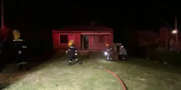 Piriápolis: incendio en vivienda deja una mujer lesionada